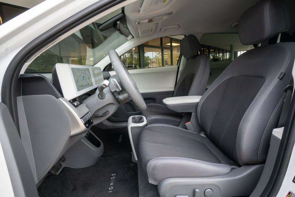 Used 2024 Hyundai Ioniq 5 SEL AWD/4WD image 8