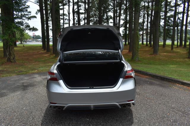 Used 2020 Toyota Camry XSE image 18