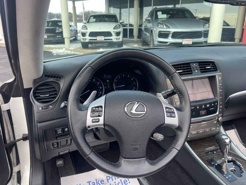Used 2011 Lexus IS 250C w/ Luxury Pkg image 19