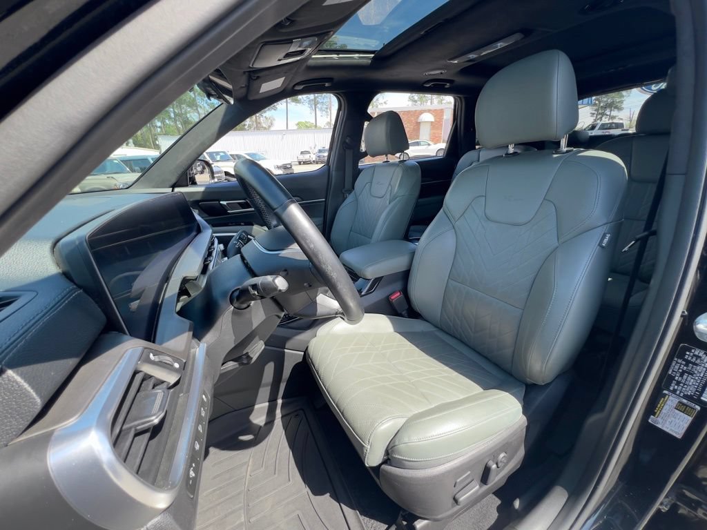 Used 2023 Kia Telluride SX Prestige X-Pro AWD/4WD image 16