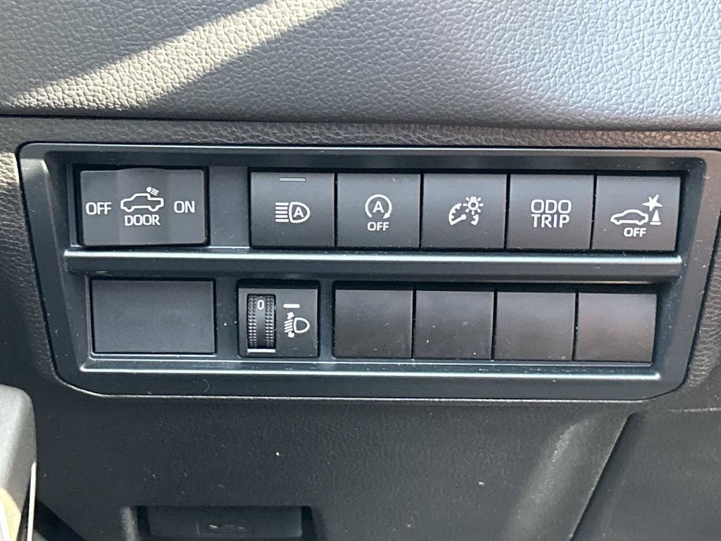 Used 2025 Toyota Tundra Limited w/ Nightshade Package AWD/4WD image 28
