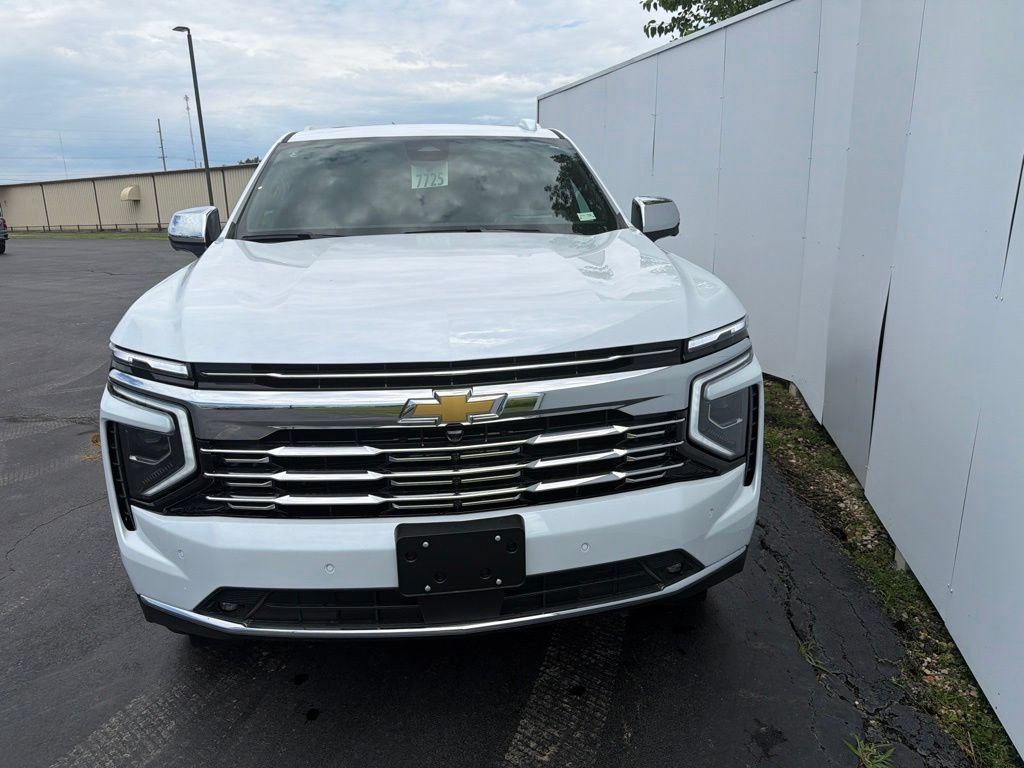 New 2026 Chevrolet Suburban Premier AWD/4WD image 17