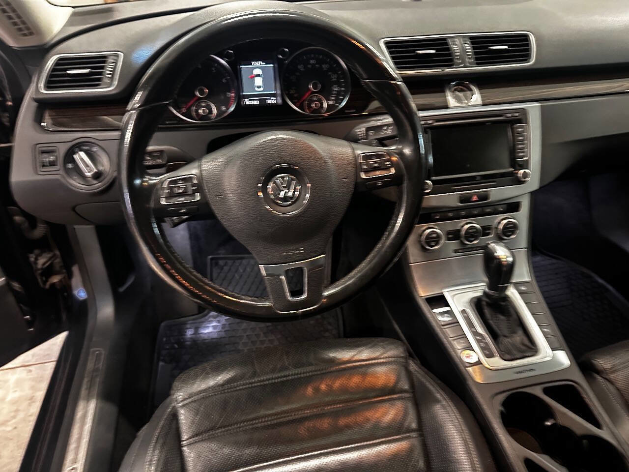 Used 2014 Volkswagen CC Executive image 9