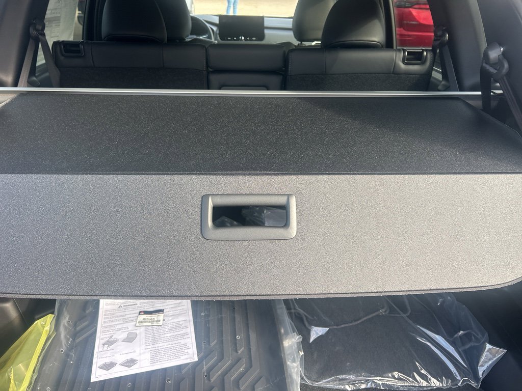 New 2026 Mitsubishi Outlander LE image 7