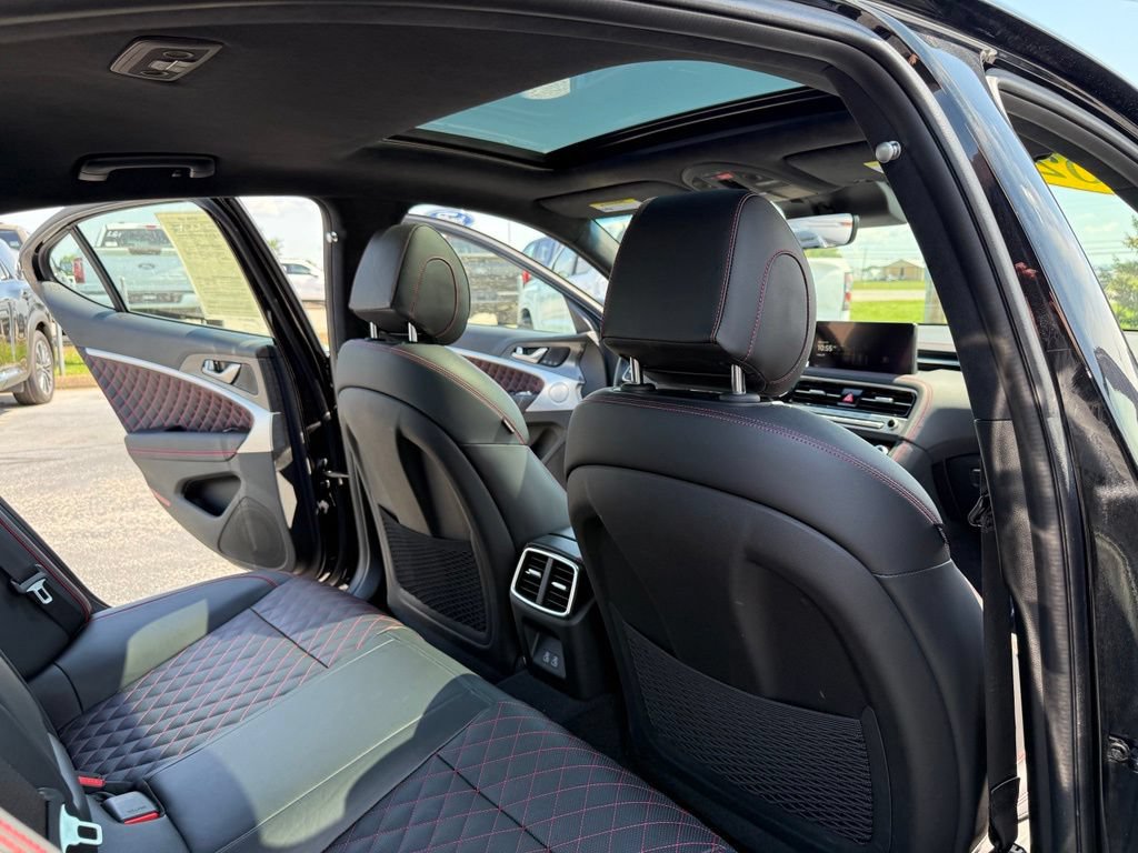 Used 2025 Genesis G70 3.3T Advanced w/ Sport Prestige Package RWD image 23