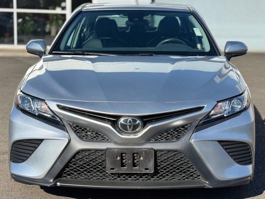 Used 2019 Toyota Camry SE FWD image 8