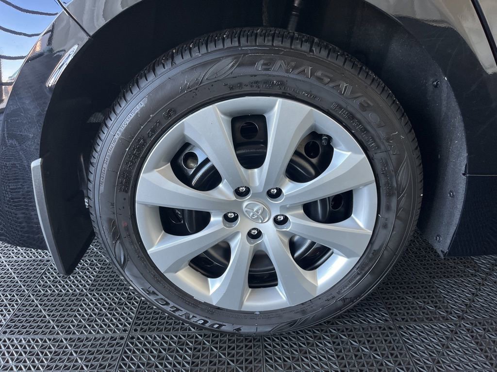 Used 2025 Toyota Corolla LE FWD image 26