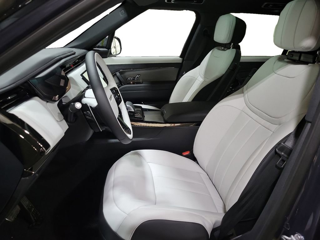 New 2026 Land Rover Range Rover Sport Dynamic SE image 13