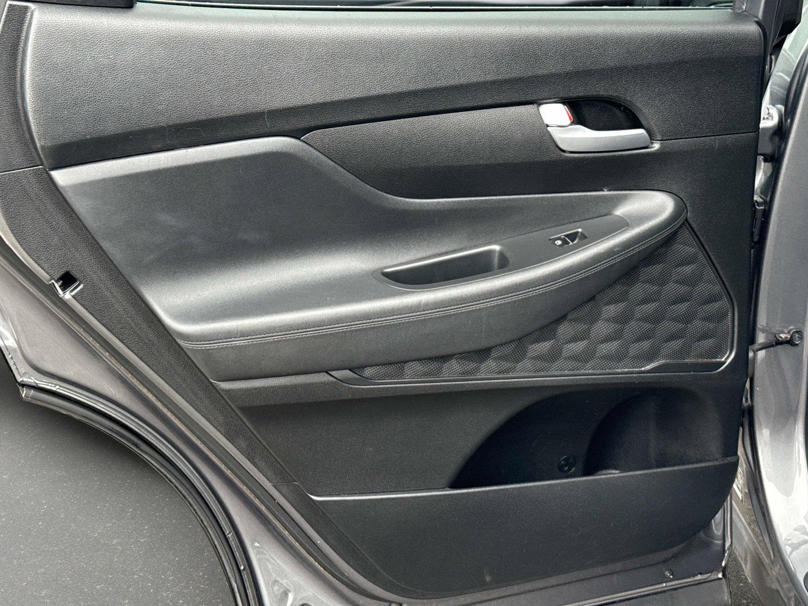 Used 2019 Hyundai Santa Fe SE FWD image 13