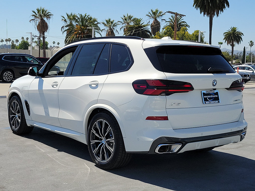 New 2026 BMW X5 xDrive50e w/ M Sport Package AWD/4WD video 2