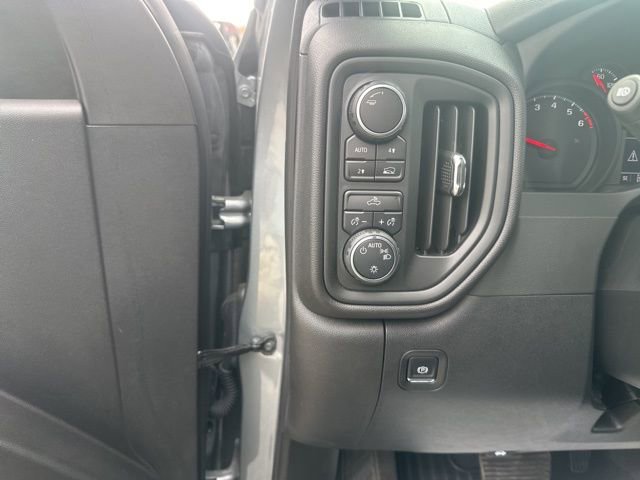 Used 2025 Chevrolet Silverado 1500 Custom w/ Turbomax Blackout Package image 18