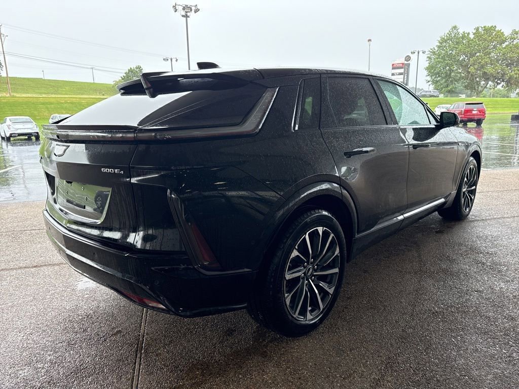 Used 2025 Cadillac Lyriq Sport AWD/4WD image 4