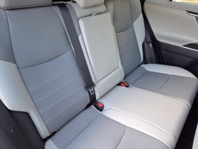 Used 2019 Toyota RAV4 Limited w/ Limited Grade Weather Package AWD/4WD image 35