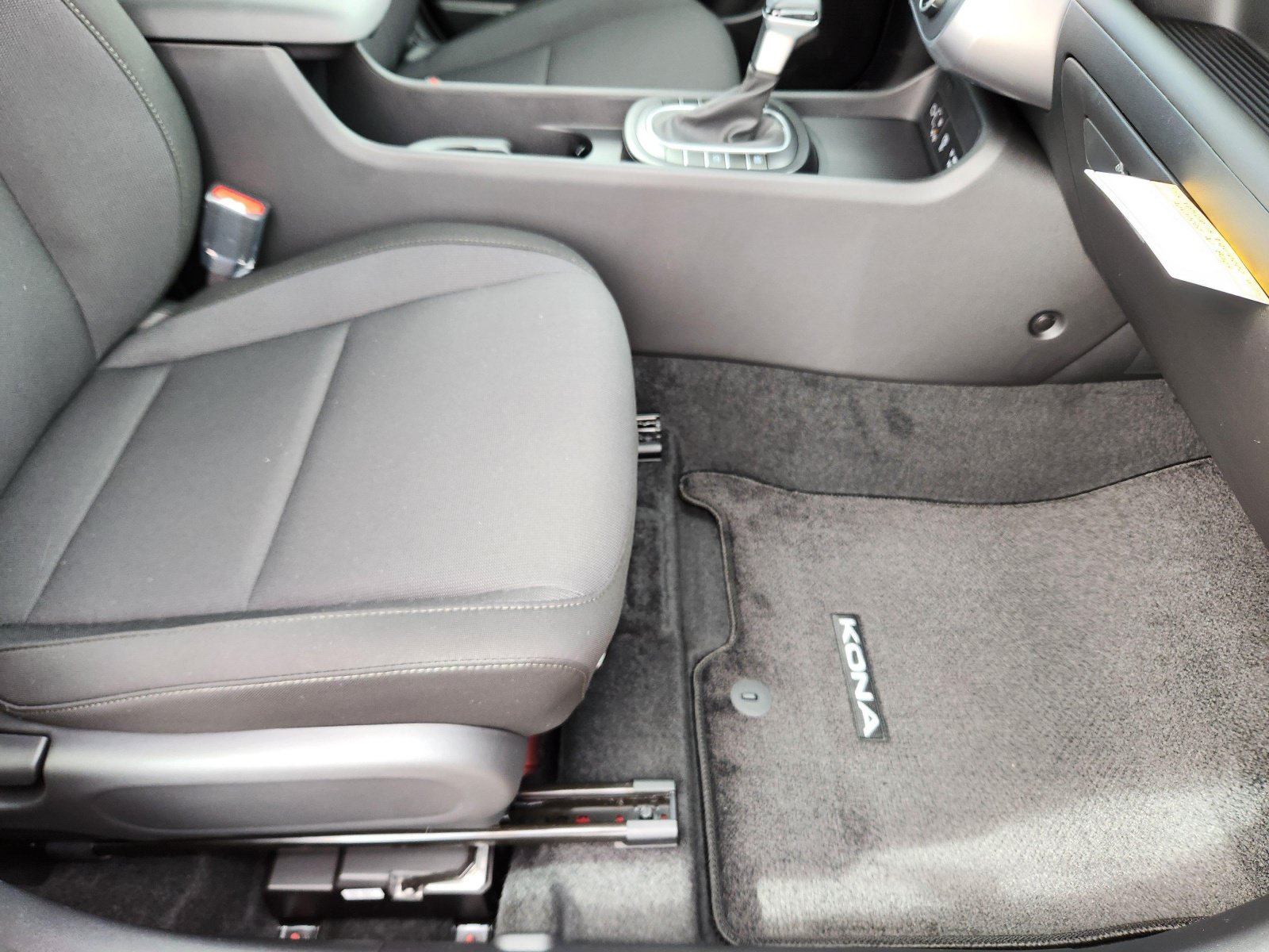 New 2026 Hyundai Kona SE AWD/4WD image 15