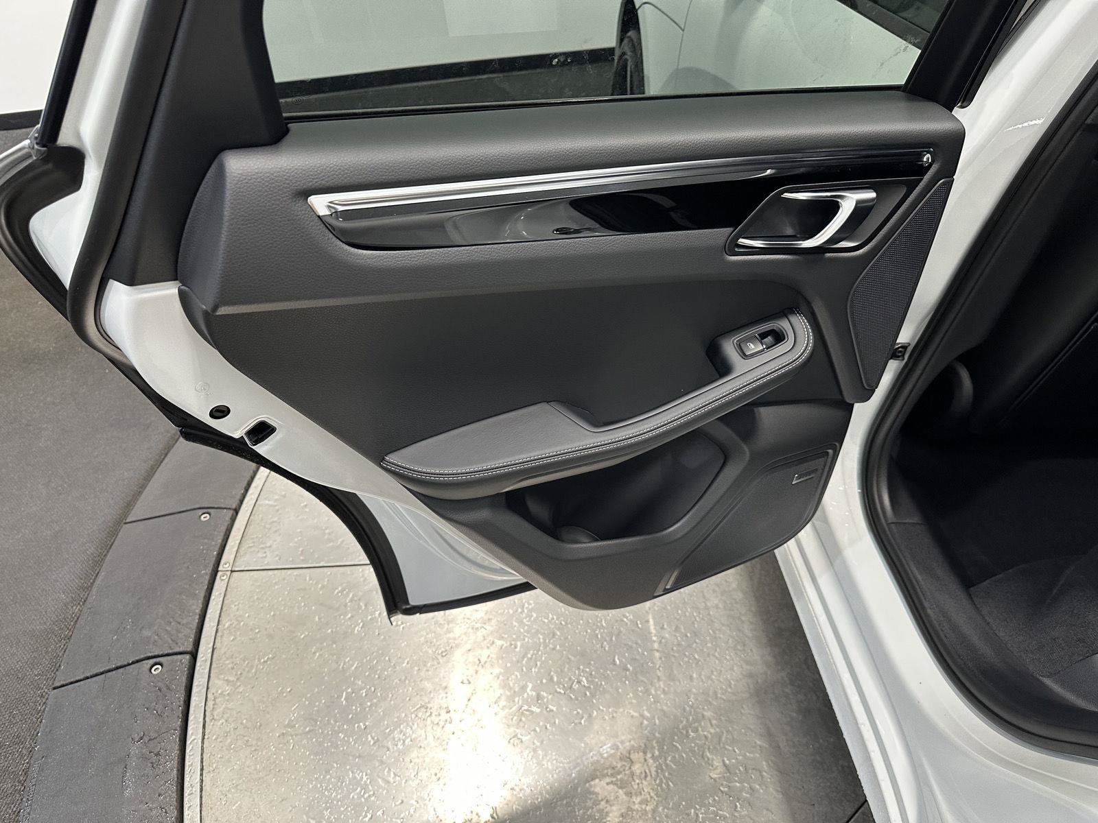 New 2026 Porsche Macan S AWD/4WD image 33