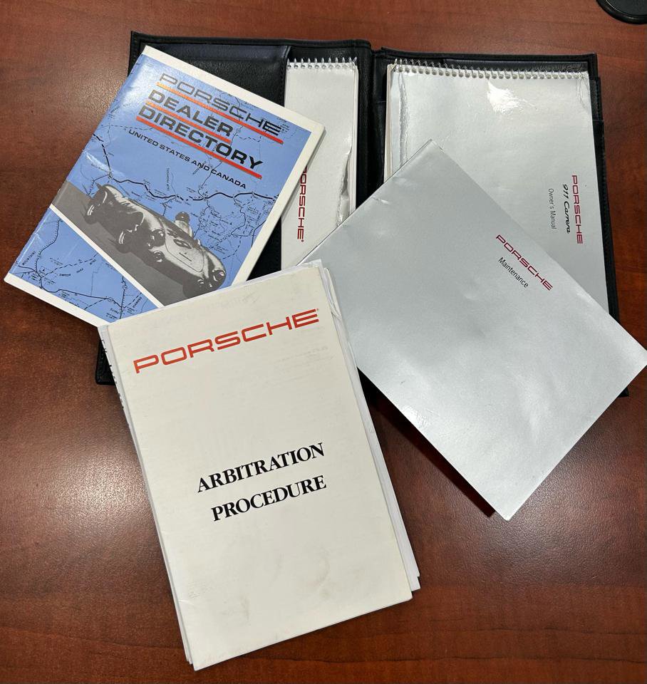 Used 1995 Porsche 911 Carrera RWD image 21