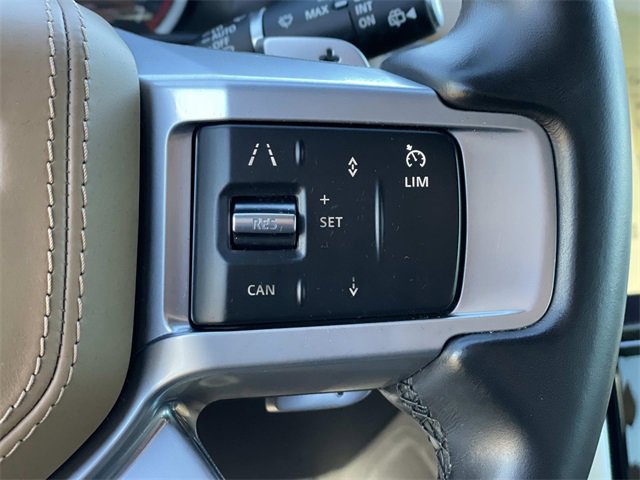 Used 2023 Land Rover Discovery HSE R-Dynamic image 9