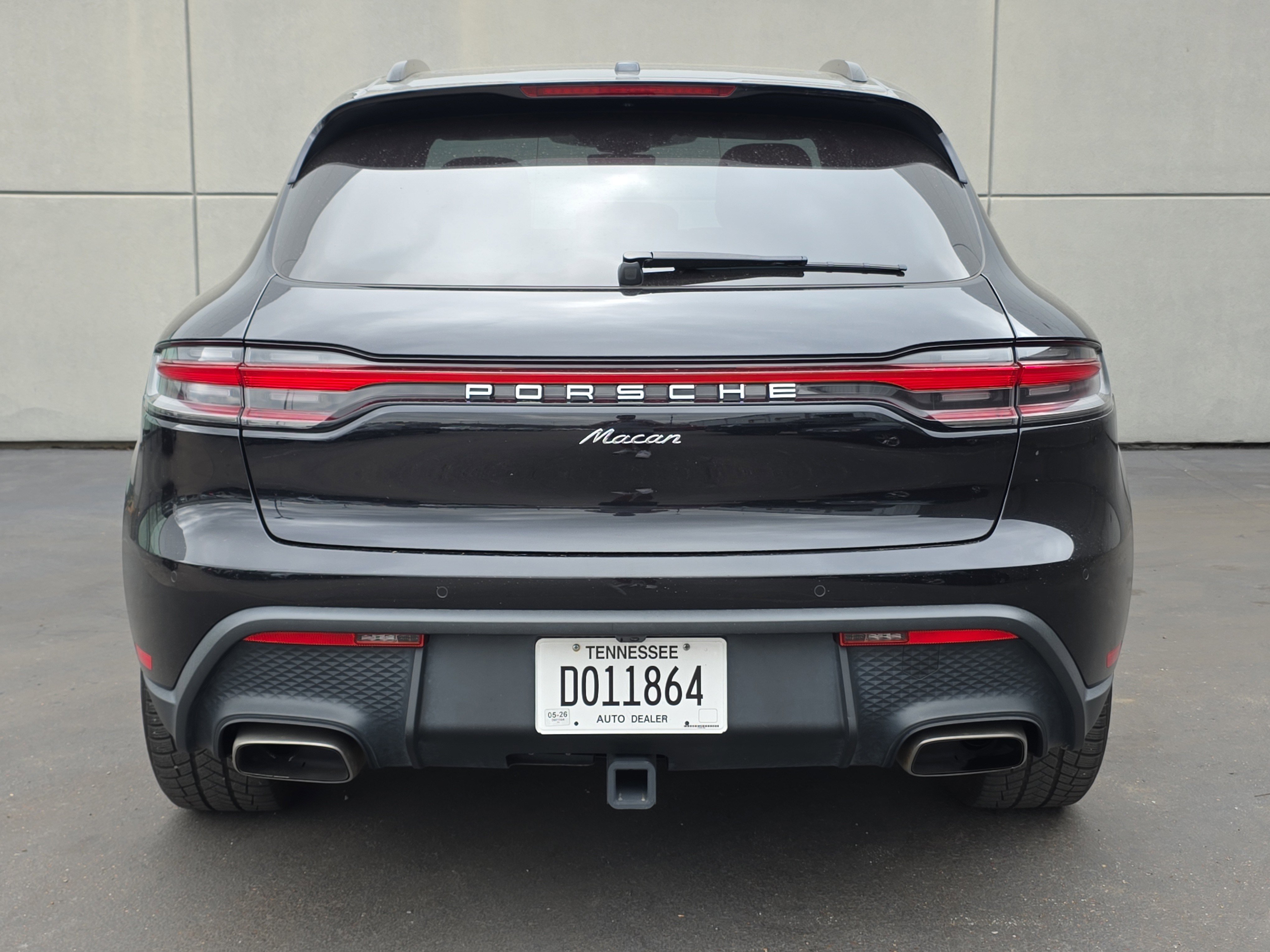 Used 2022 Porsche Macan AWD/4WD image 6