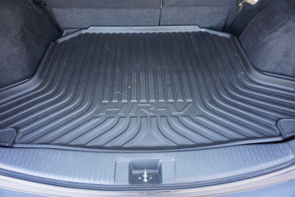Used 2020 Honda HR-V LX image 64