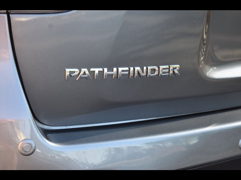 Used 2015 Nissan Pathfinder Platinum AWD/4WD image 53