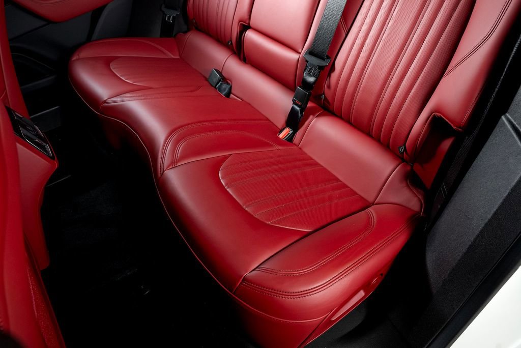 Used 2022 Maserati Levante GT image 24