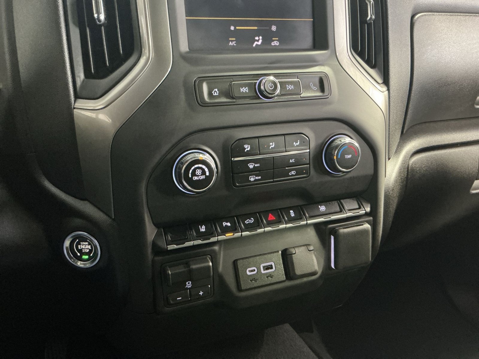 Used 2026 Chevrolet Silverado 2500 Custom AWD/4WD image 22