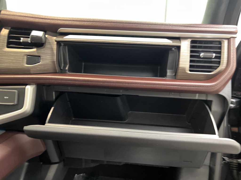 Used 2023 Ford Expedition Limited AWD/4WD image 34