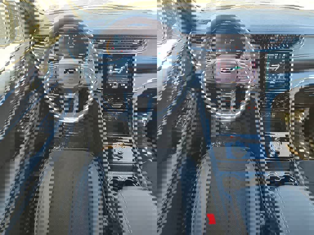 New 2025 Jeep Grand Cherokee Altitude image 10