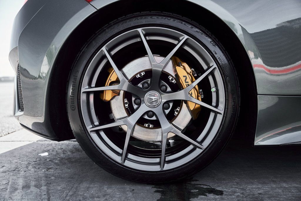 Used 2017 Acura NSX image 26