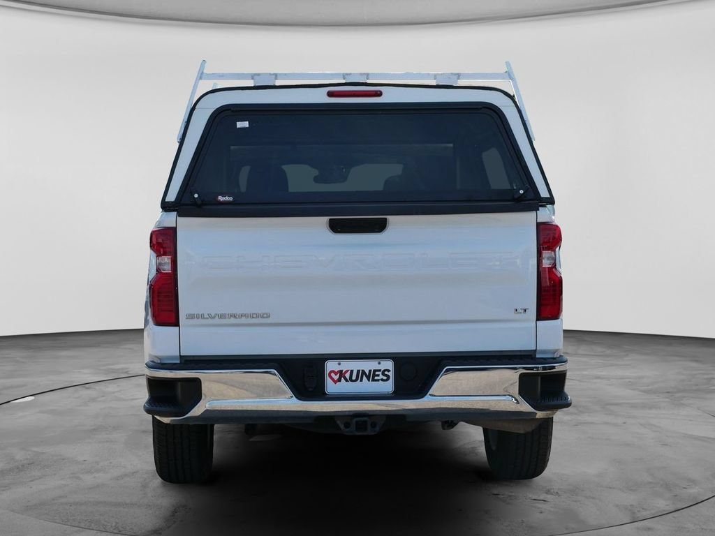 Used 2024 Chevrolet Silverado 1500 LT AWD/4WD image 9
