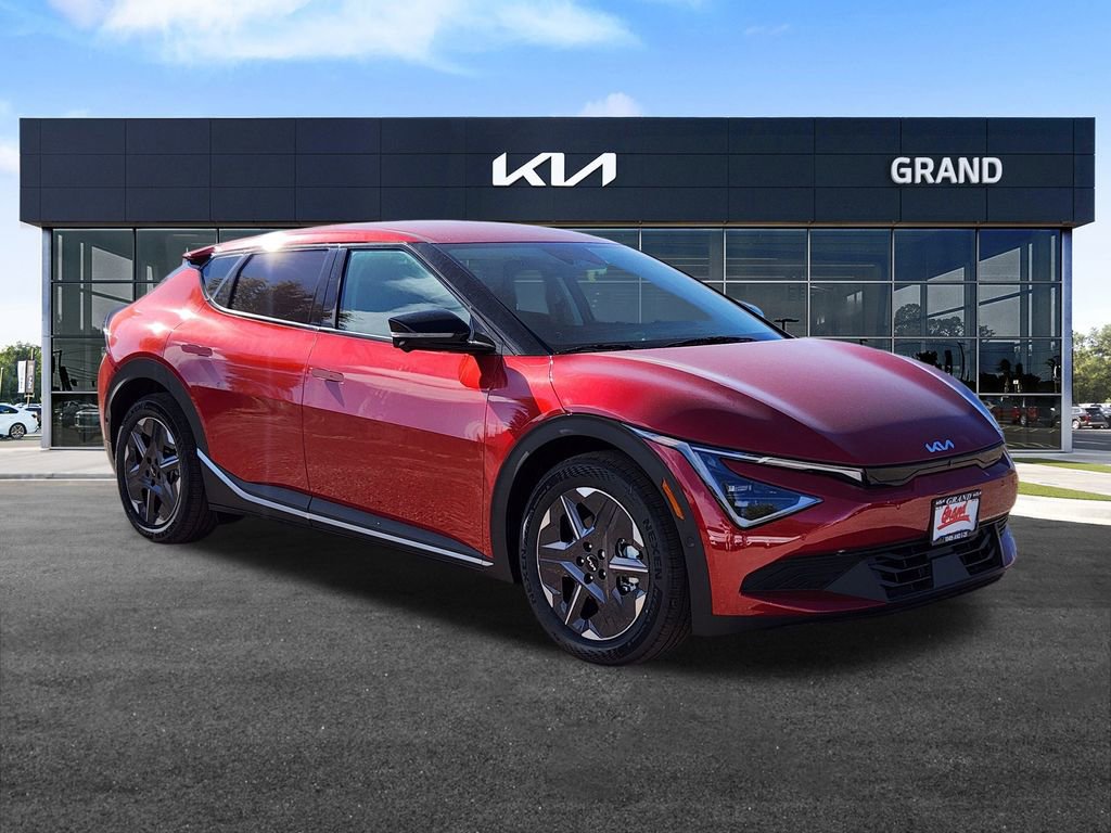 New 2025 Kia EV6 Light w/ Light LR Technology Package image 2
