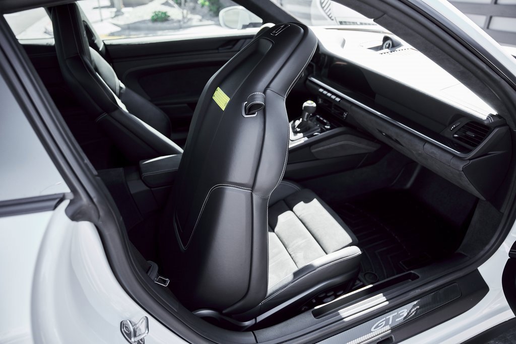 Used 2022 Porsche 911 GT3 image 40