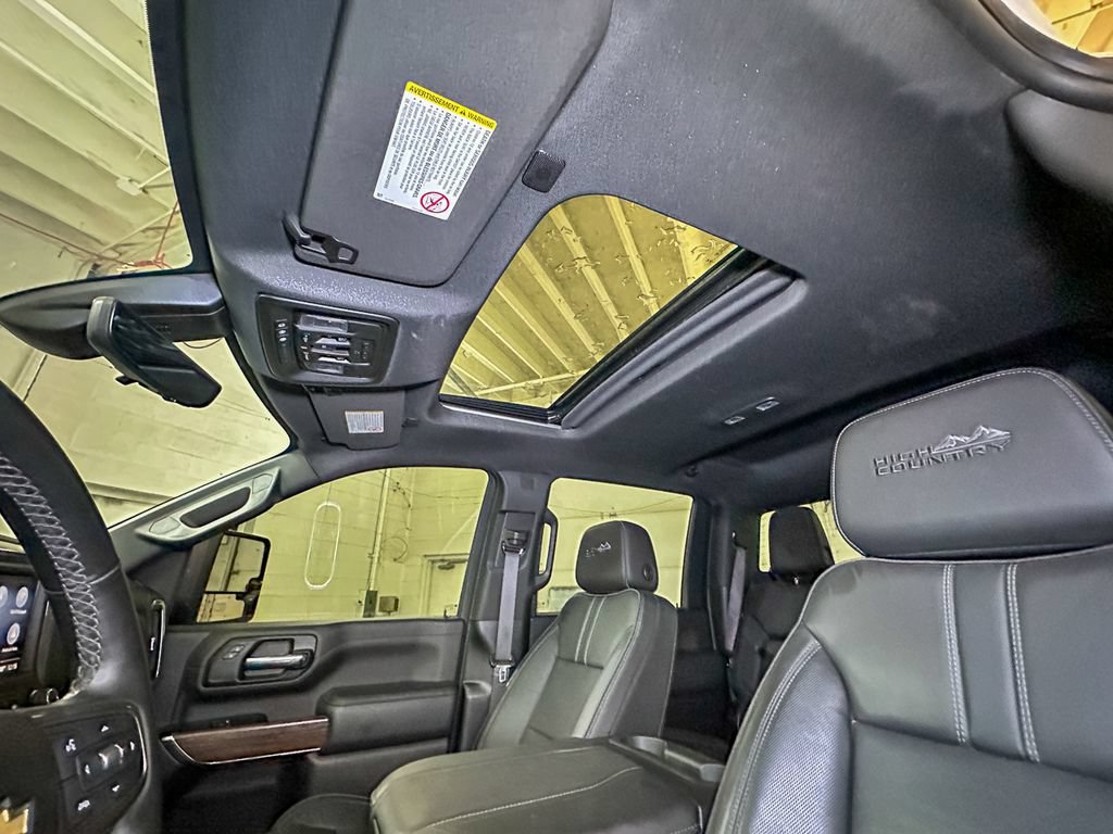 Used 2023 Chevrolet Silverado 2500 High Country AWD/4WD image 32