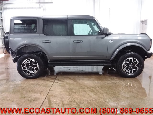 Used 2022 Ford Bronco Outer Banks image 2