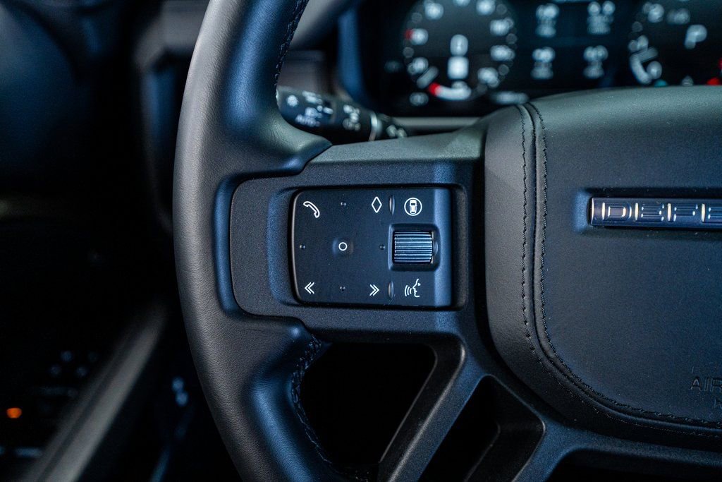 Used 2025 Land Rover Defender 110 X image 45