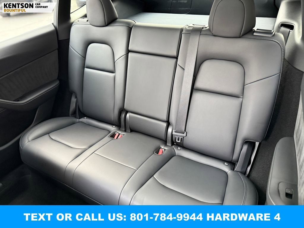 Used 2023 Tesla Model Y Long Range image 31