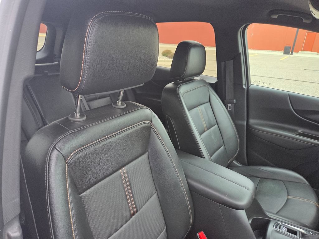 Used 2023 Chevrolet Equinox Premier AWD/4WD image 35