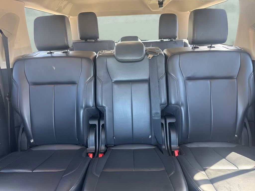 Used 2024 Ford Expedition Max XLT image 12