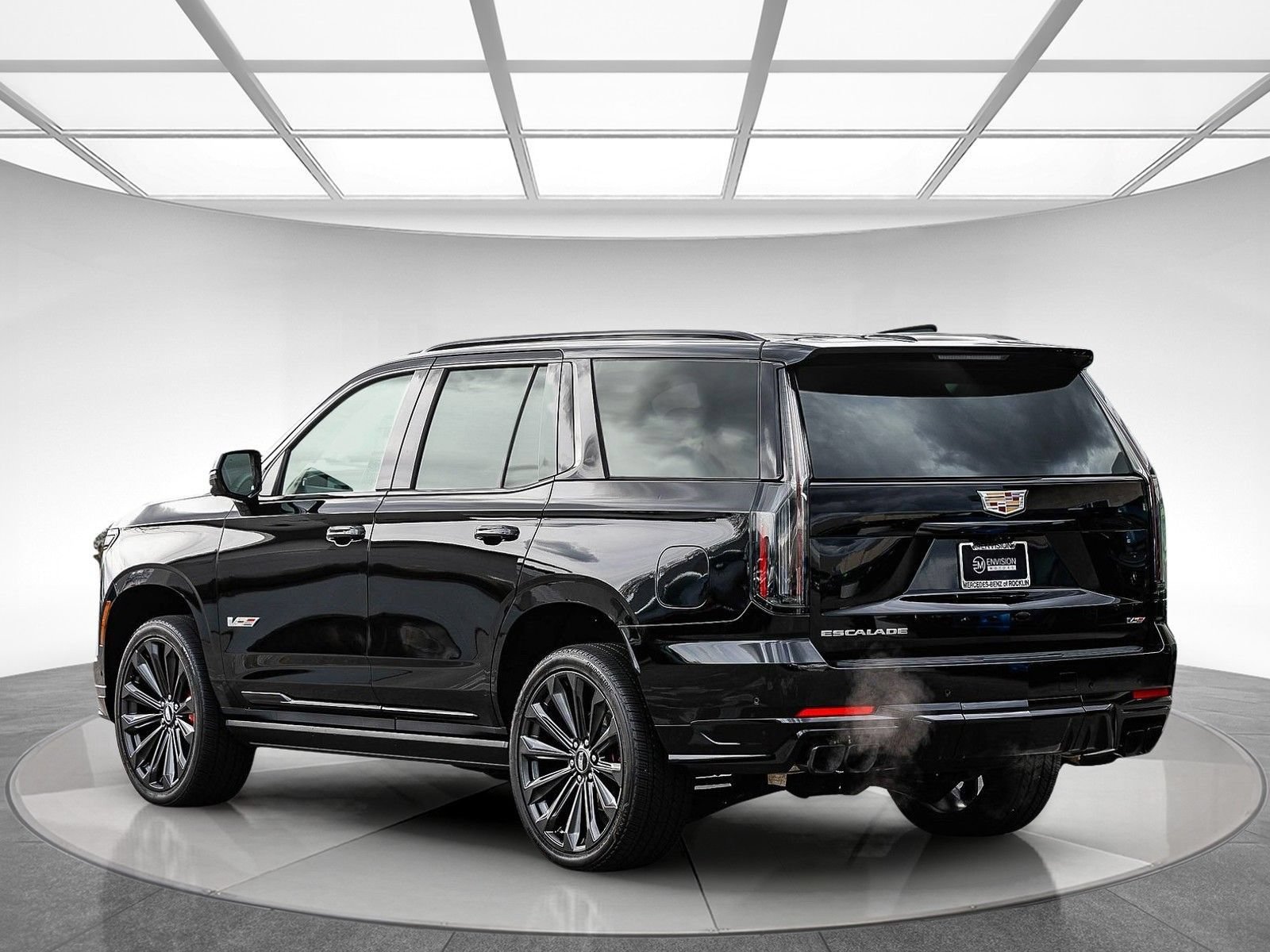 Used 2025 Cadillac Escalade V AWD/4WD image 3