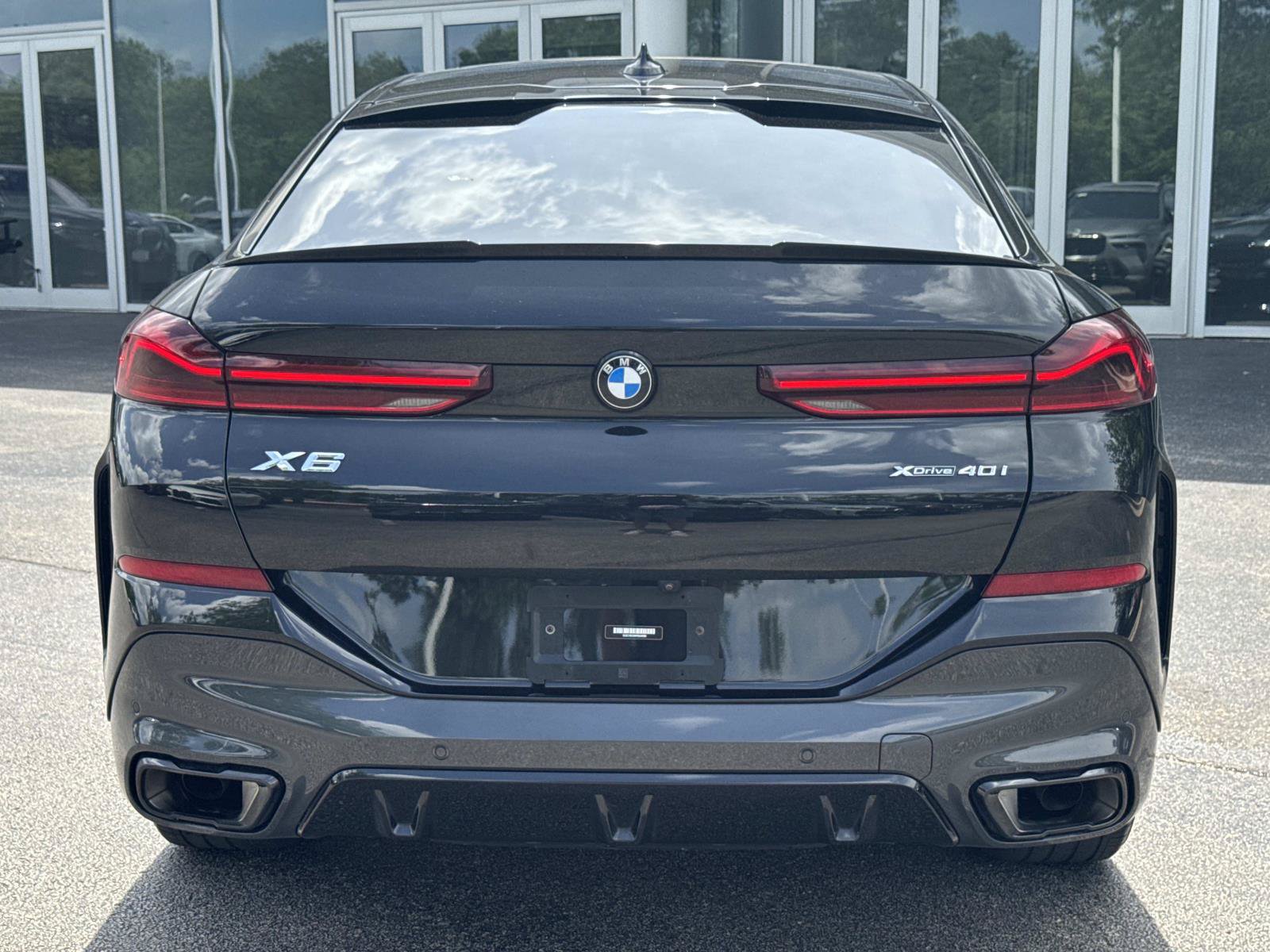 Certified 2023 BMW X6 xDrive40i w/ M Sport Package AWD/4WD image 12