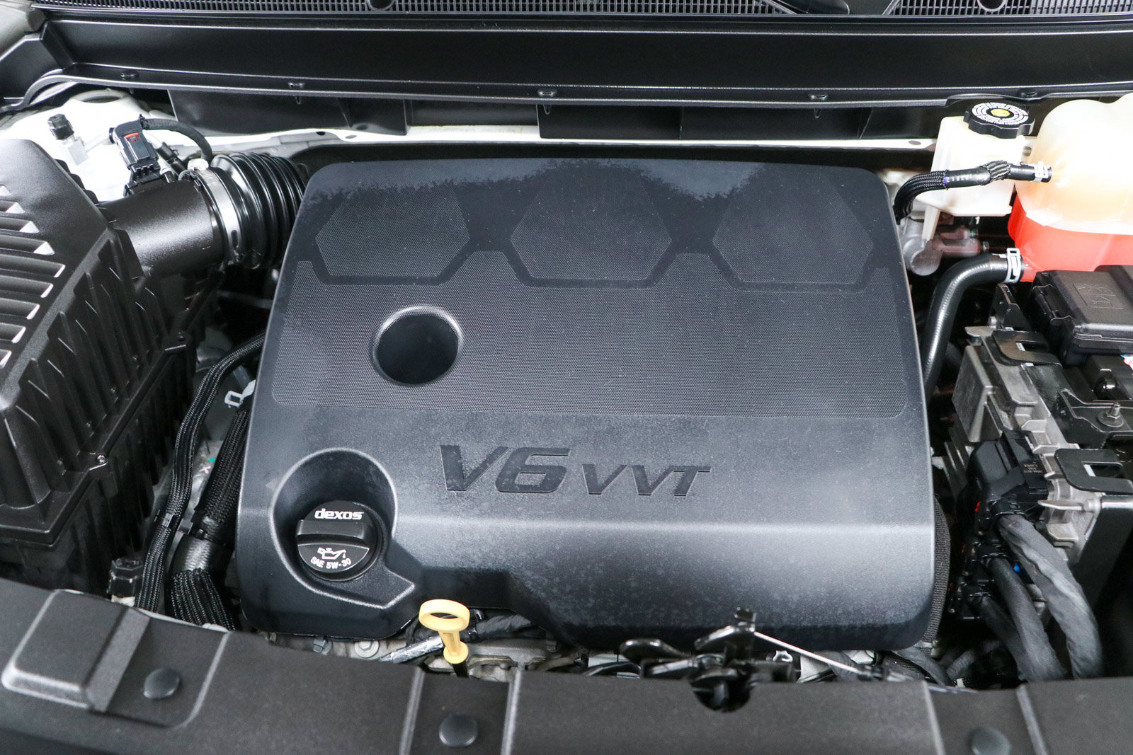 Used 2020 Buick Enclave Premium w/ Sun and Sites Package FWD image 34