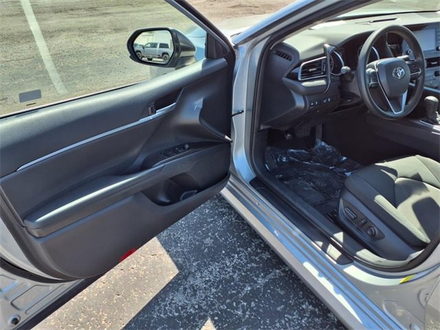 Used 2023 Toyota Camry LE image 42