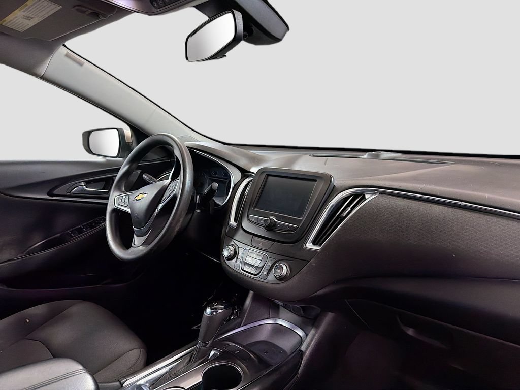 Used 2018 Chevrolet Malibu LT FWD image 28