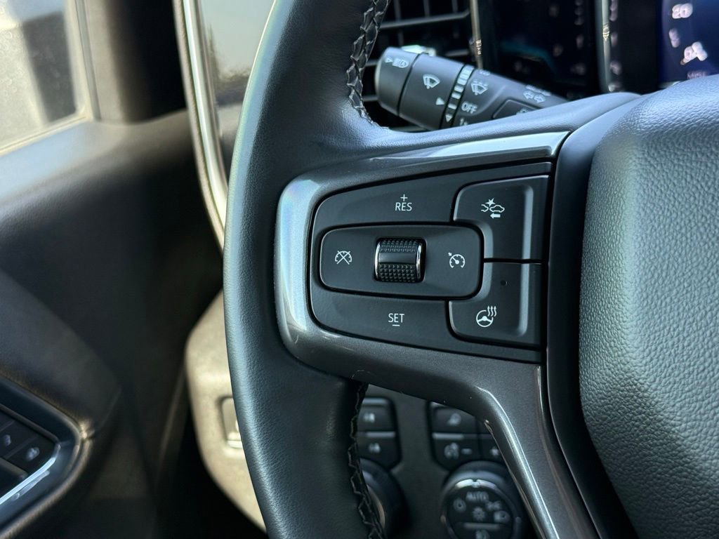 Used 2024 Chevrolet Silverado 2500 High Country w/ High Country Premium Package AWD/4WD image 24