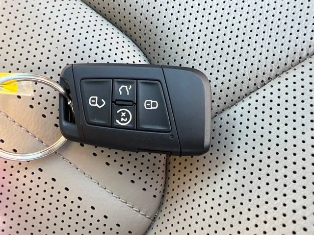 Used 2021 Volkswagen Atlas SEL Premium AWD/4WD image 43