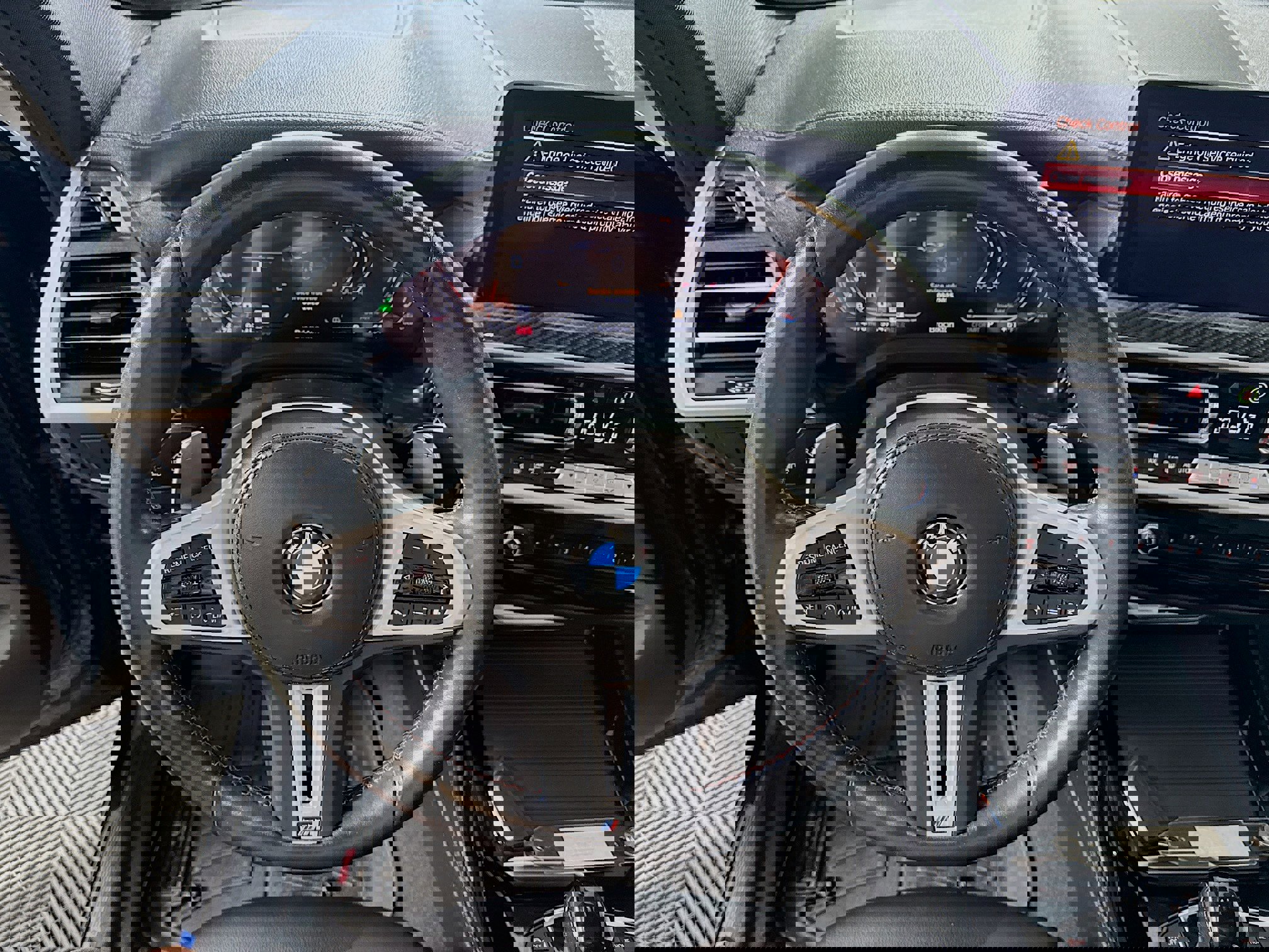 Used 2022 BMW X4 M40i image 15