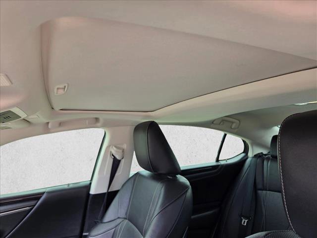 Used 2020 Lexus ES 350 w/ Accessory Package 2 FWD image 15