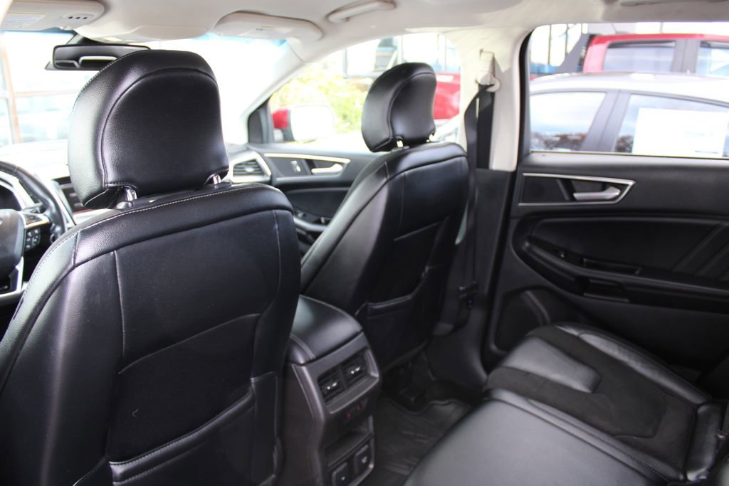 Used 2015 Ford Edge Sport w/ Equipment Group 401A AWD/4WD image 16