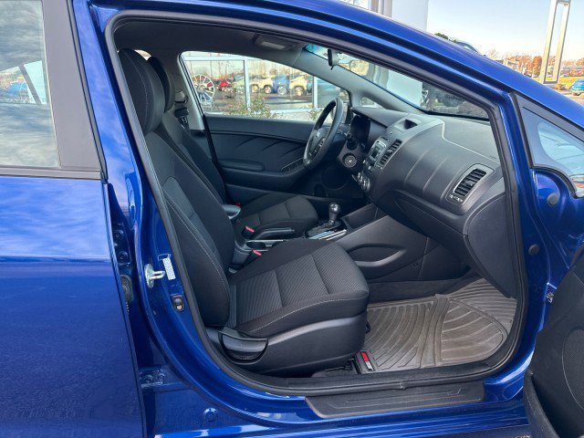 Used 2017 Kia Forte LX image 28