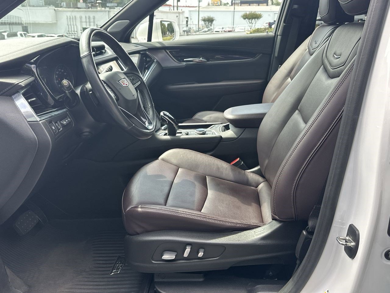 Used 2020 Cadillac XT6 Premium Luxury image 20